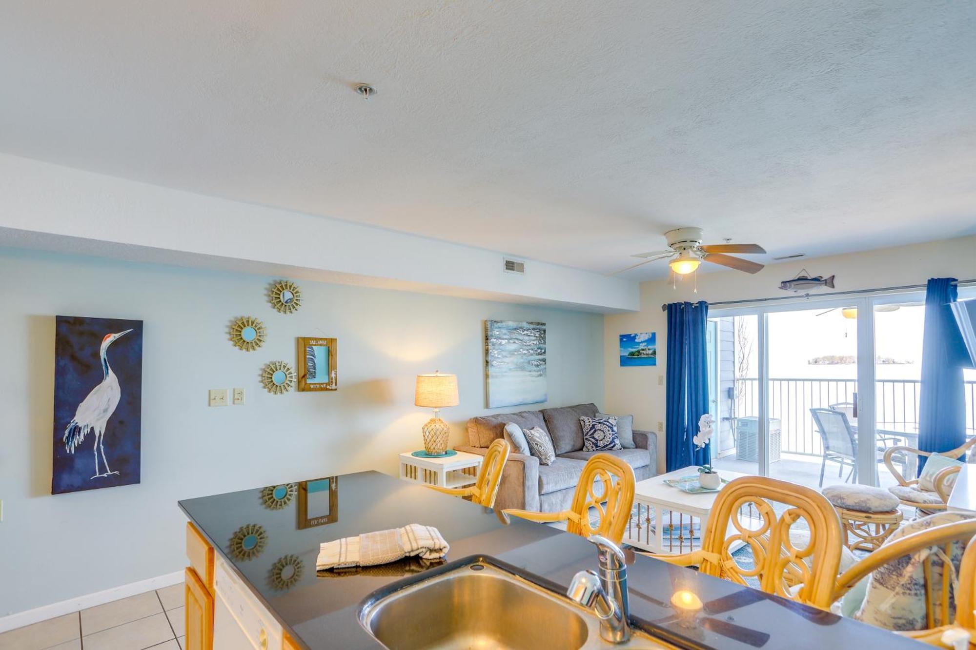 Waterfront Middle Bass Condo With Pool Access! Put-in-Bay Exterior photo